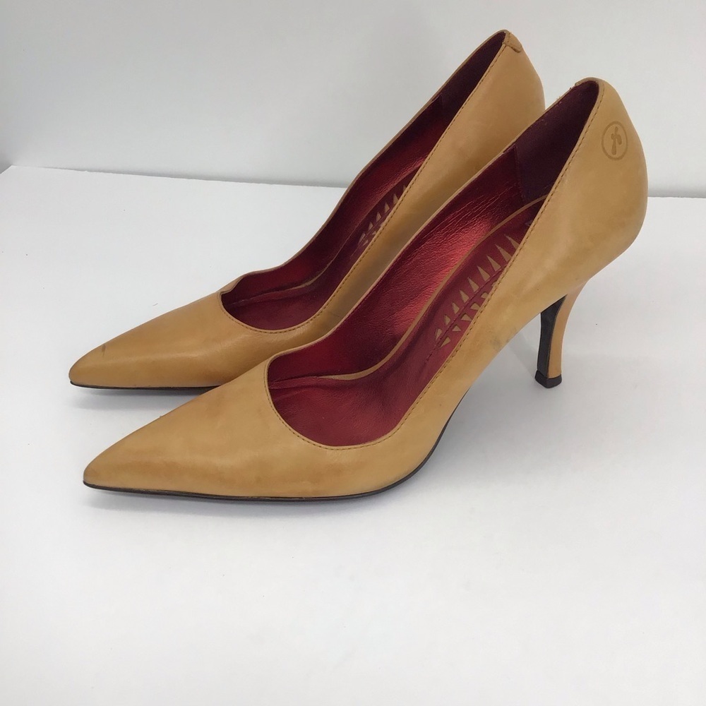 Bronx Women’s Stiletto Leather Heel Pump Business Casual Carmel Size 38.5=8.5 US